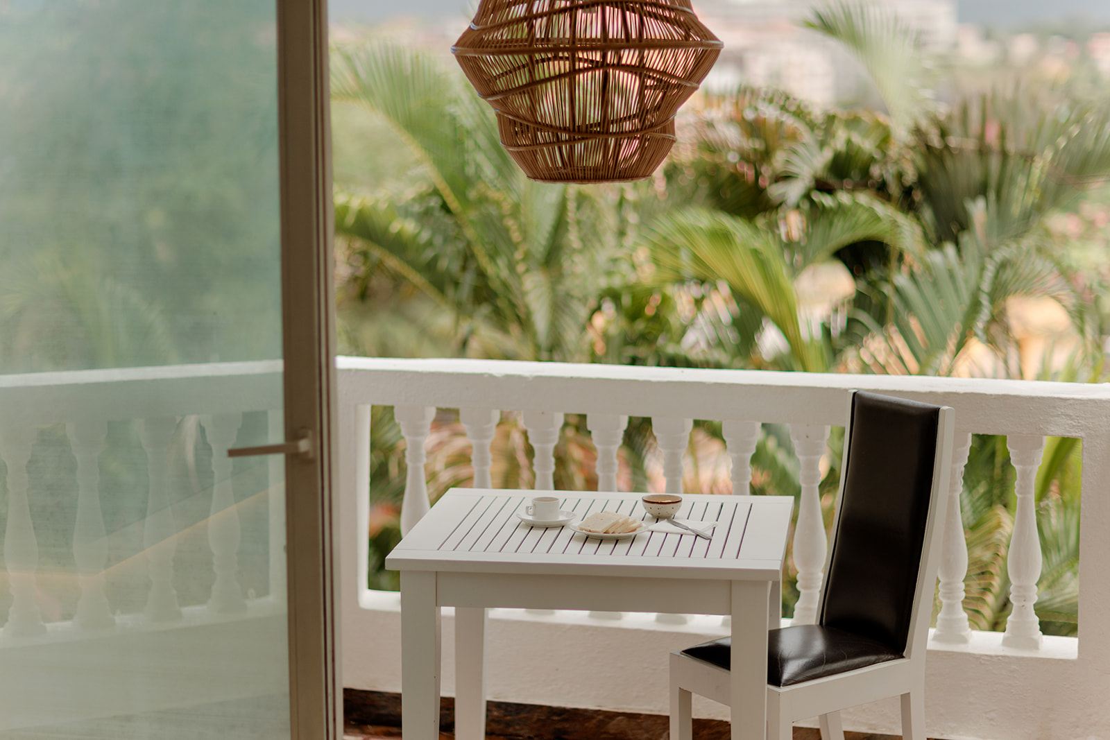 Lobby balcony with sea view