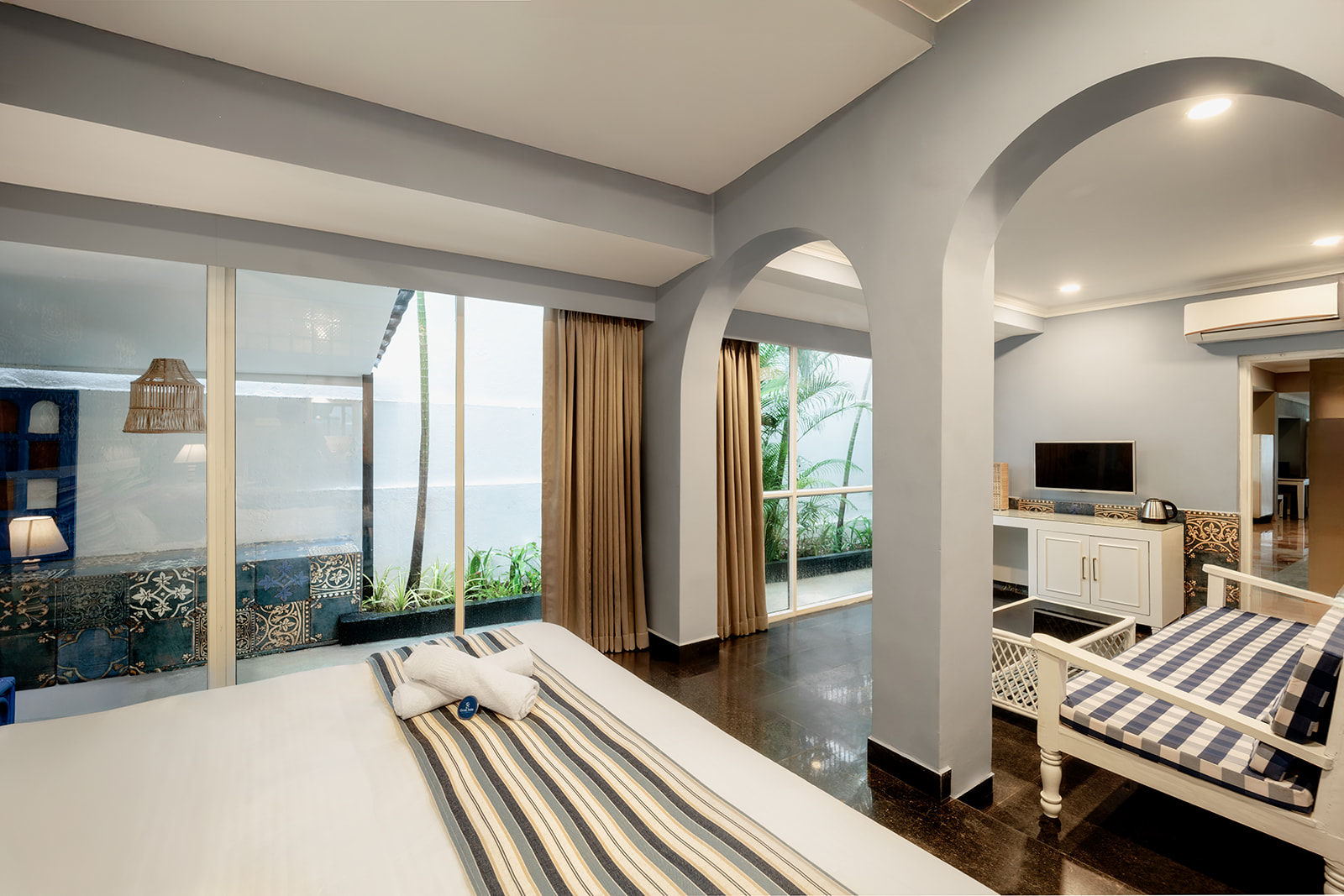 Room 4