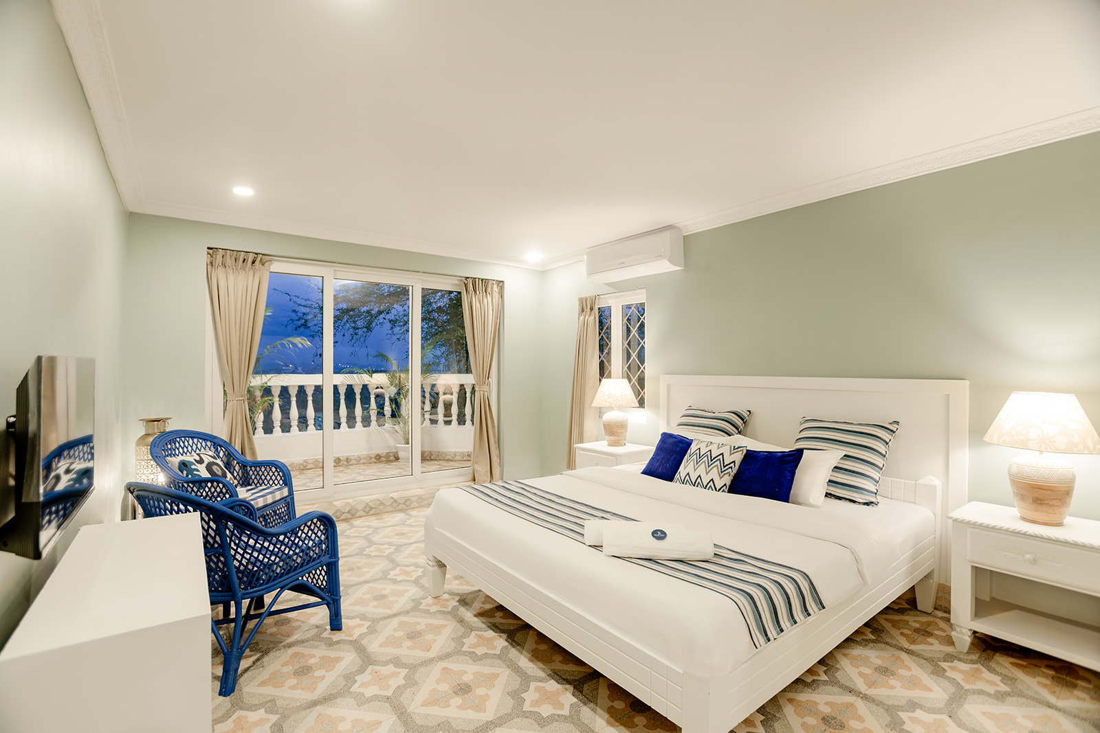 Sea-view room at OceanSuite